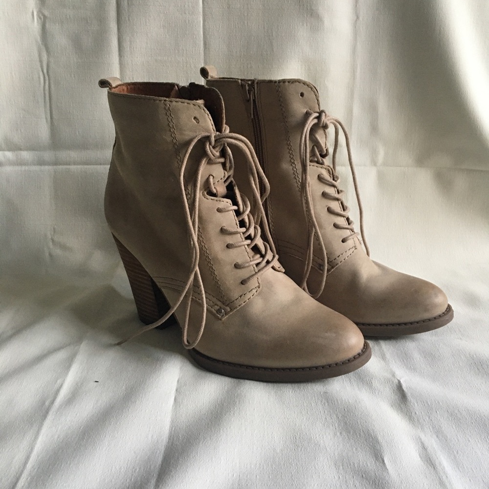 Aldo Heeled Booties Size 8.5